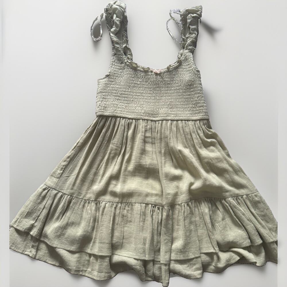 Women’s Green Solid Smocked Square Neck Strappy Tiered Ruffle Sundress M